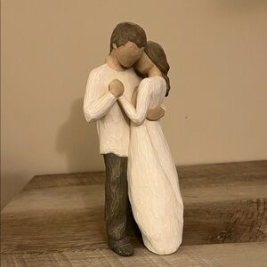 Willow Tree Loving Couple Sculpture in Cream and Brown